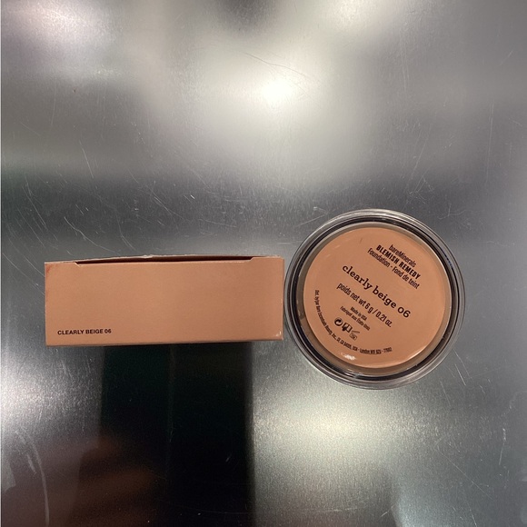 Discontinued bareMinerals Blemish Remedy Foundation - Clearly Beige 06 - Picture 3 of 3